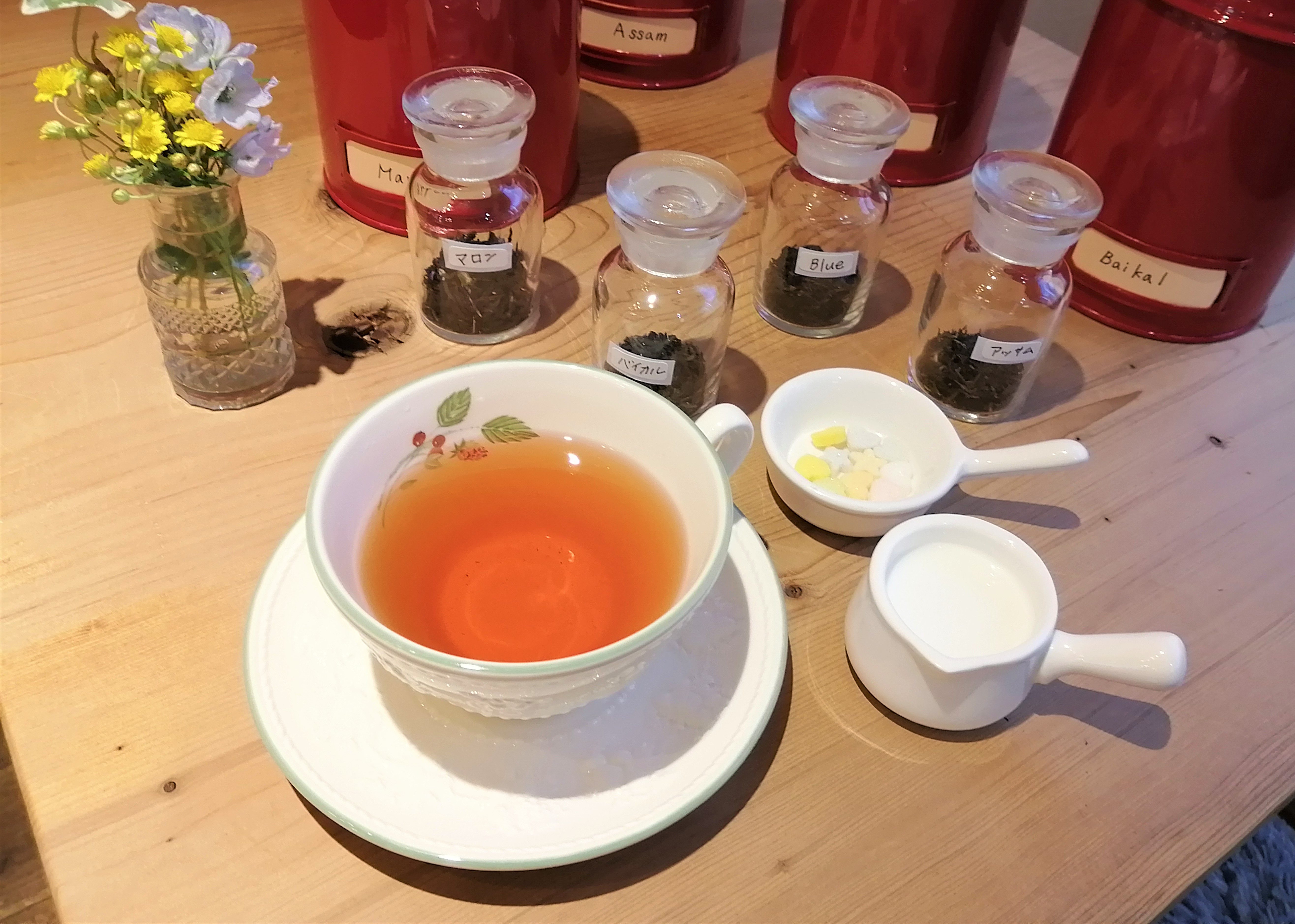 フランス流紅茶 始まります 宝塚の花屋 カフェ はなみずき